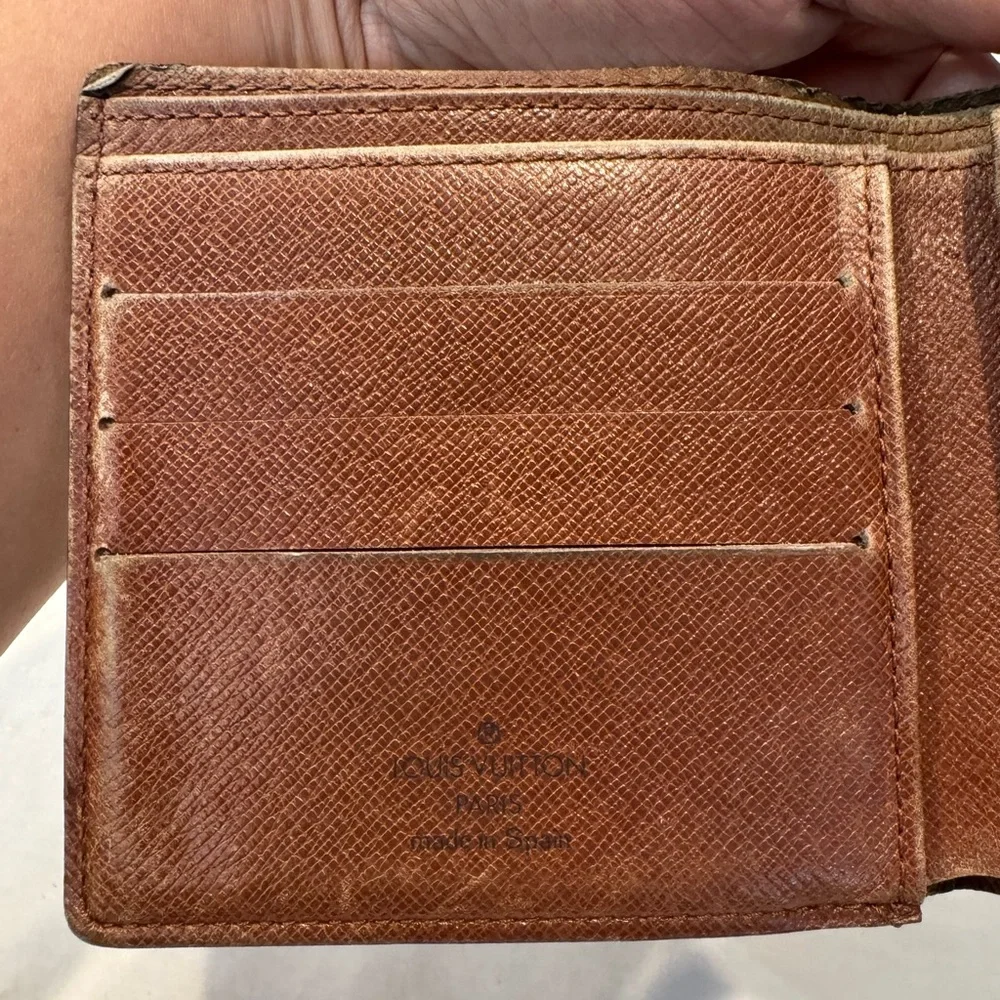 Authentic Louis Vuitton men’s wallet - Picture 7 of 12